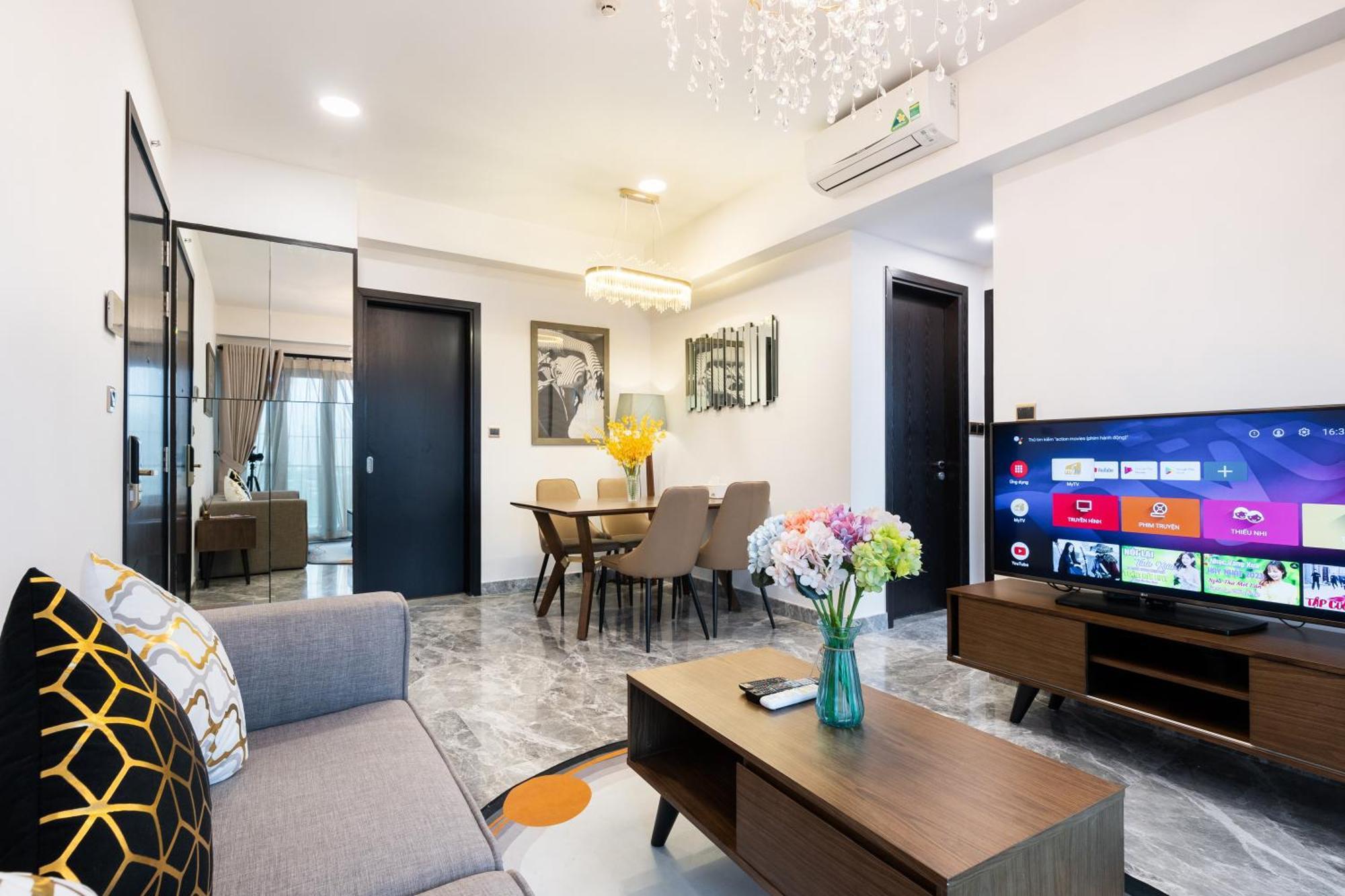 D1 Mension - Zenity Luxury Apartment - Rooftop Pool - Saigon Centre Apartment *