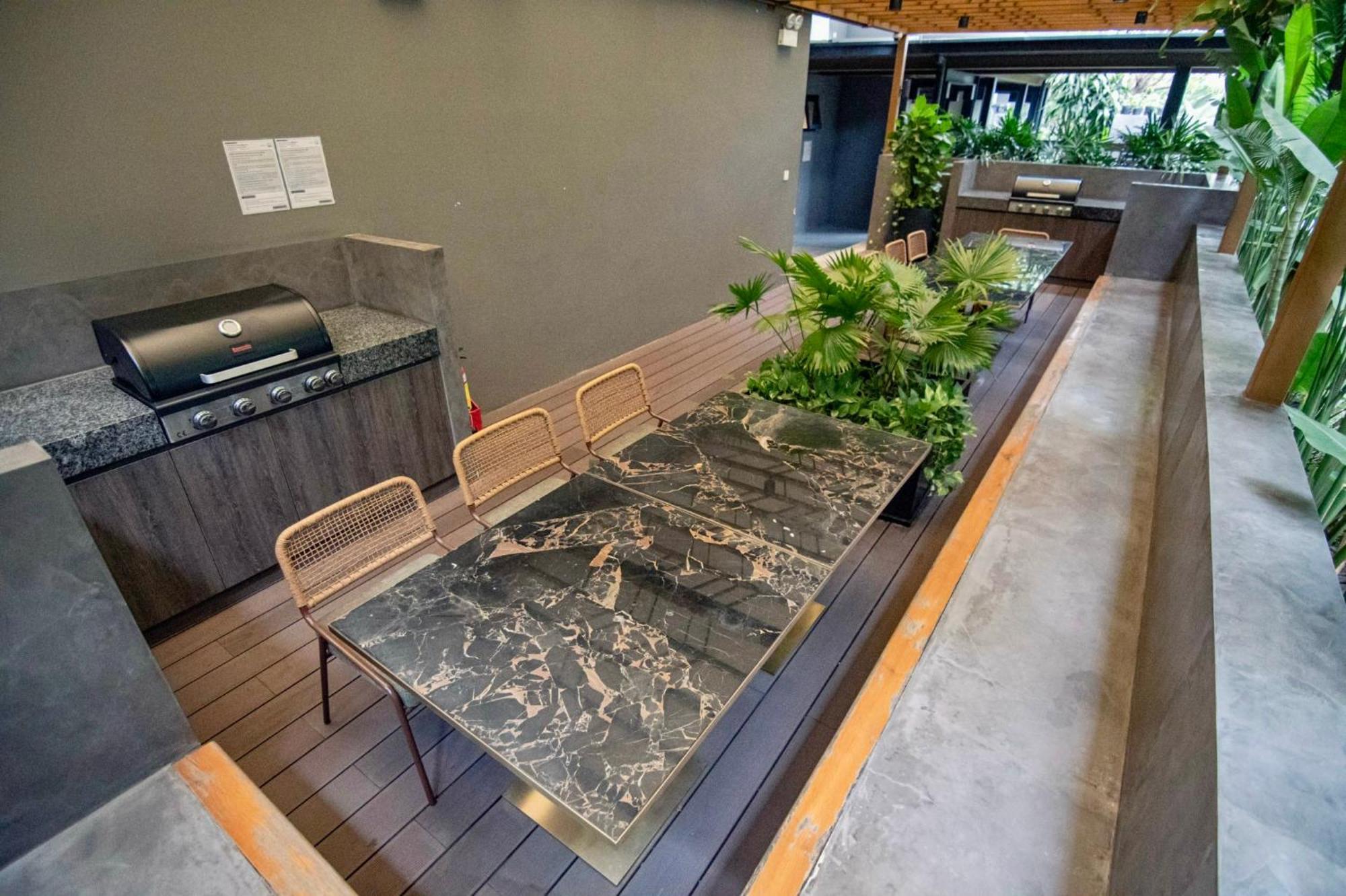 D1 Mension - Zenity Luxury Apartment - Rooftop Pool - Saigon Centre * Ho Chi Minh City
