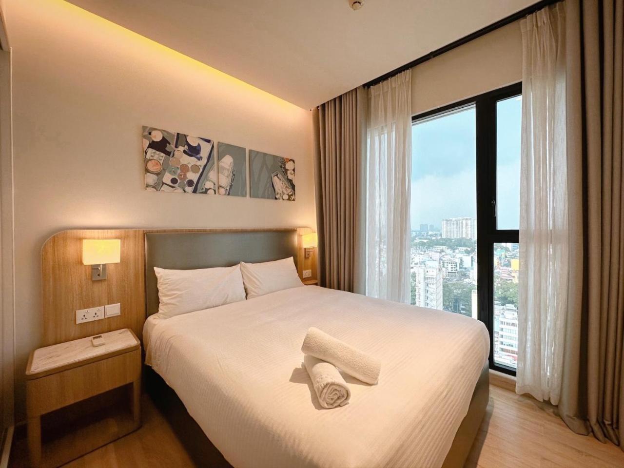 D1 Mension - Zenity Luxury Apartment - Rooftop Pool - Saigon Centre * Ho Chi Minh City