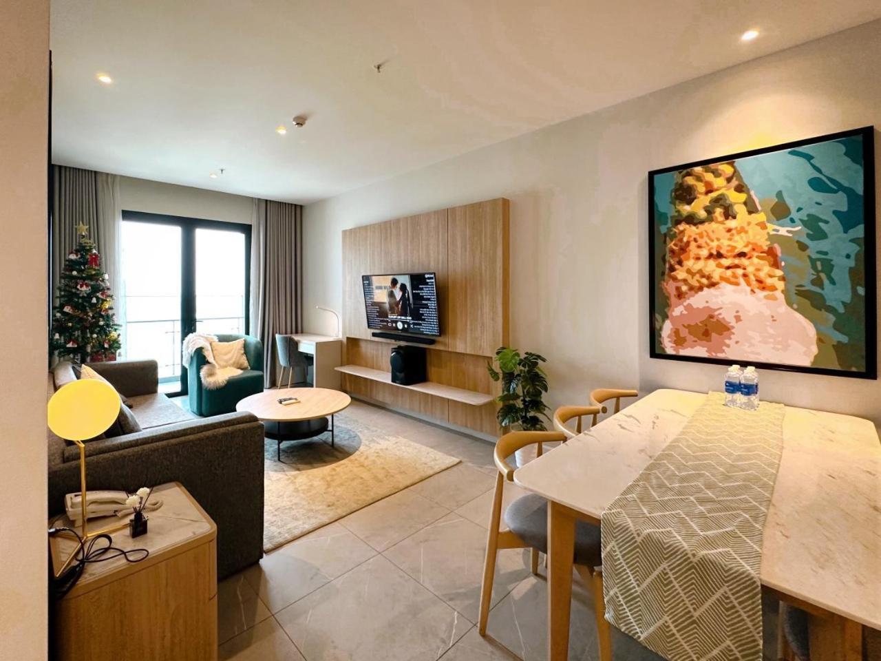 D1 Mension - Zenity Luxury Apartment - Rooftop Pool - Saigon Centre *
