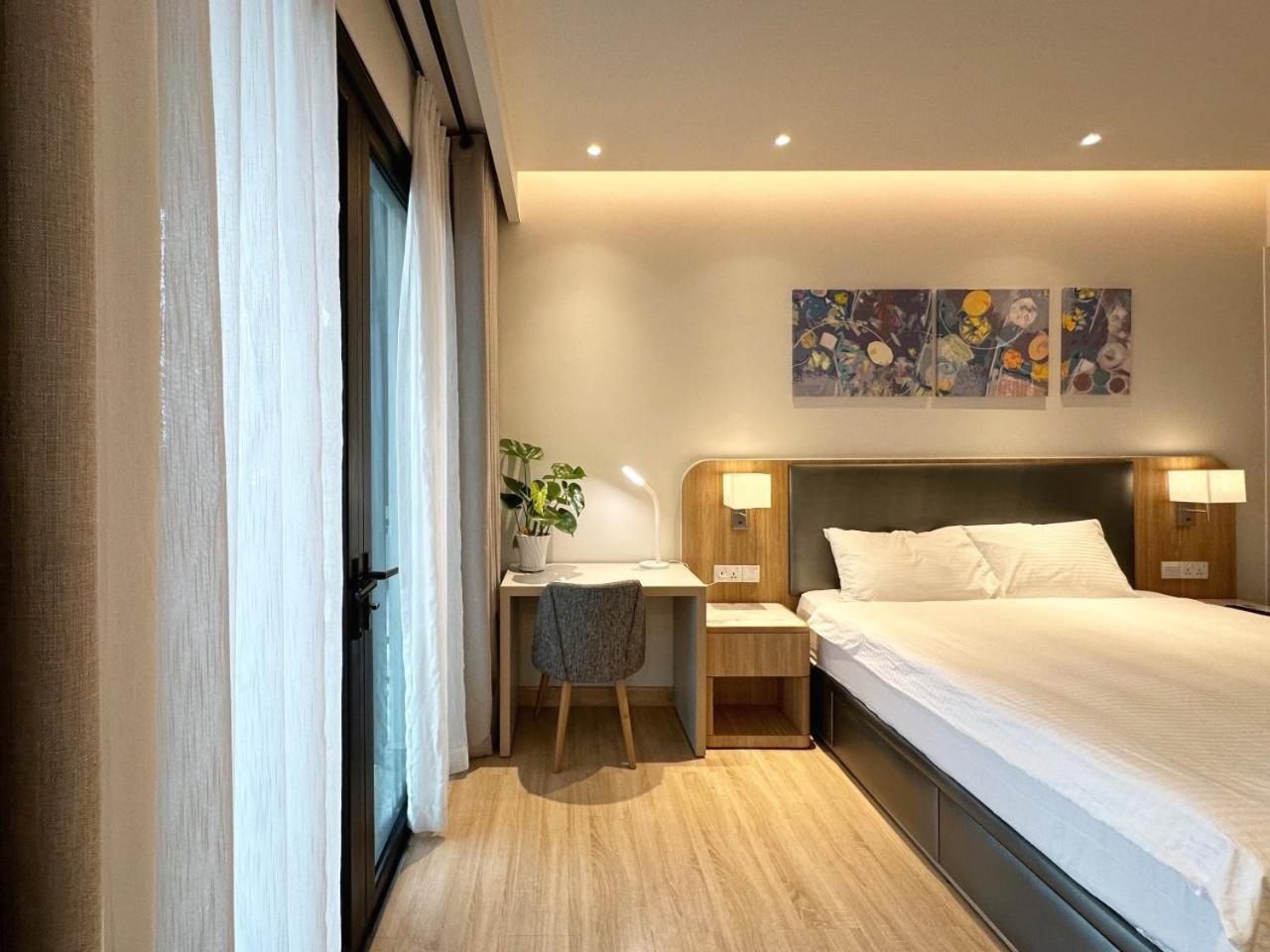 Apartment D1 Mension - Zenity Luxury Apartment - Rooftop Pool - Saigon Centre Ho Chi Minh City